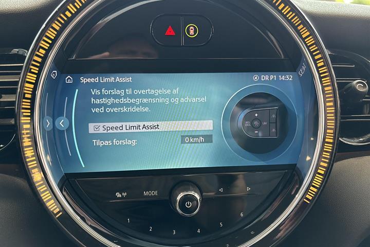Grå Mini Cooper fra 2021