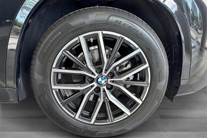 Sort BMW X1 fra 2025
