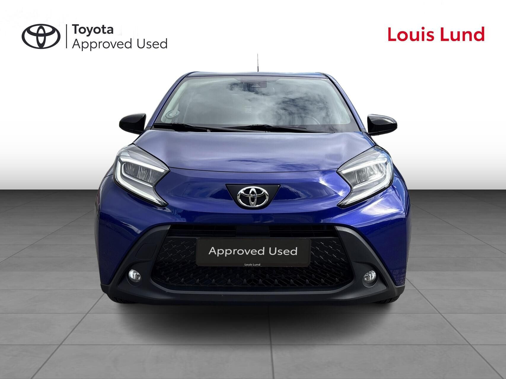 Blå Toyota Aygo X fra 2023