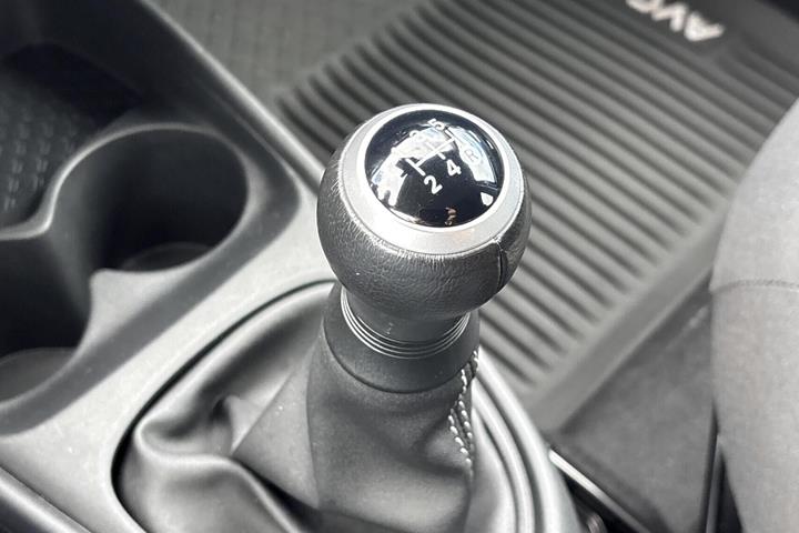 Blå Toyota Aygo X fra 2023