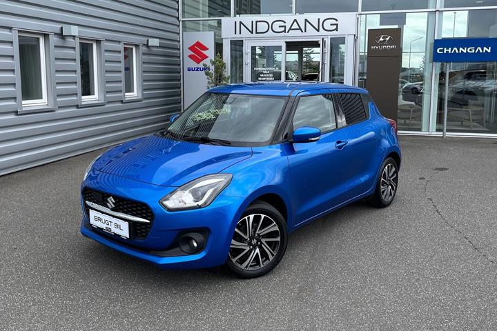 Blå Suzuki Swift fra 2021
