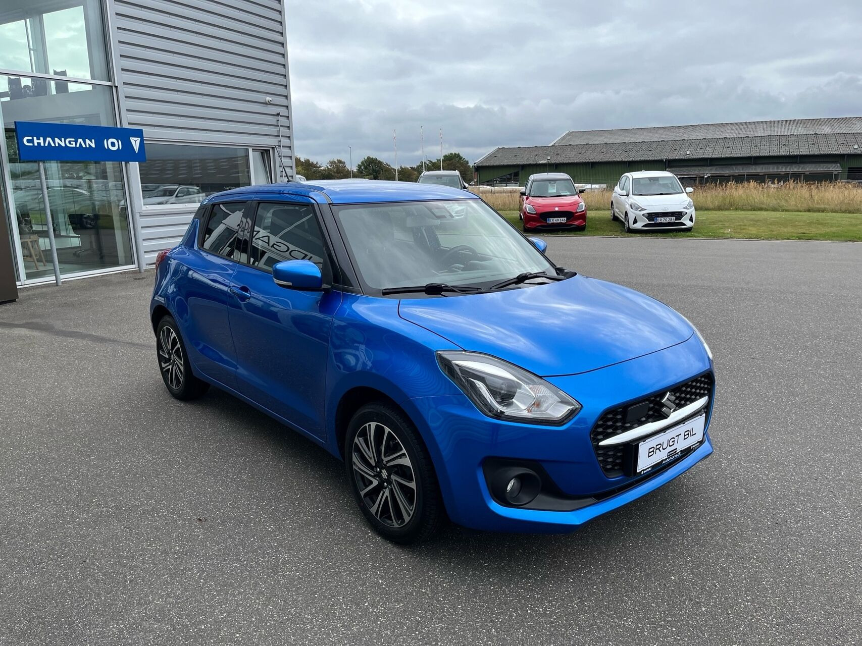 Blå Suzuki Swift fra 2021