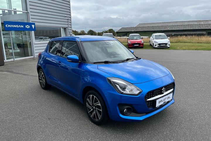 Blå Suzuki Swift fra 2021