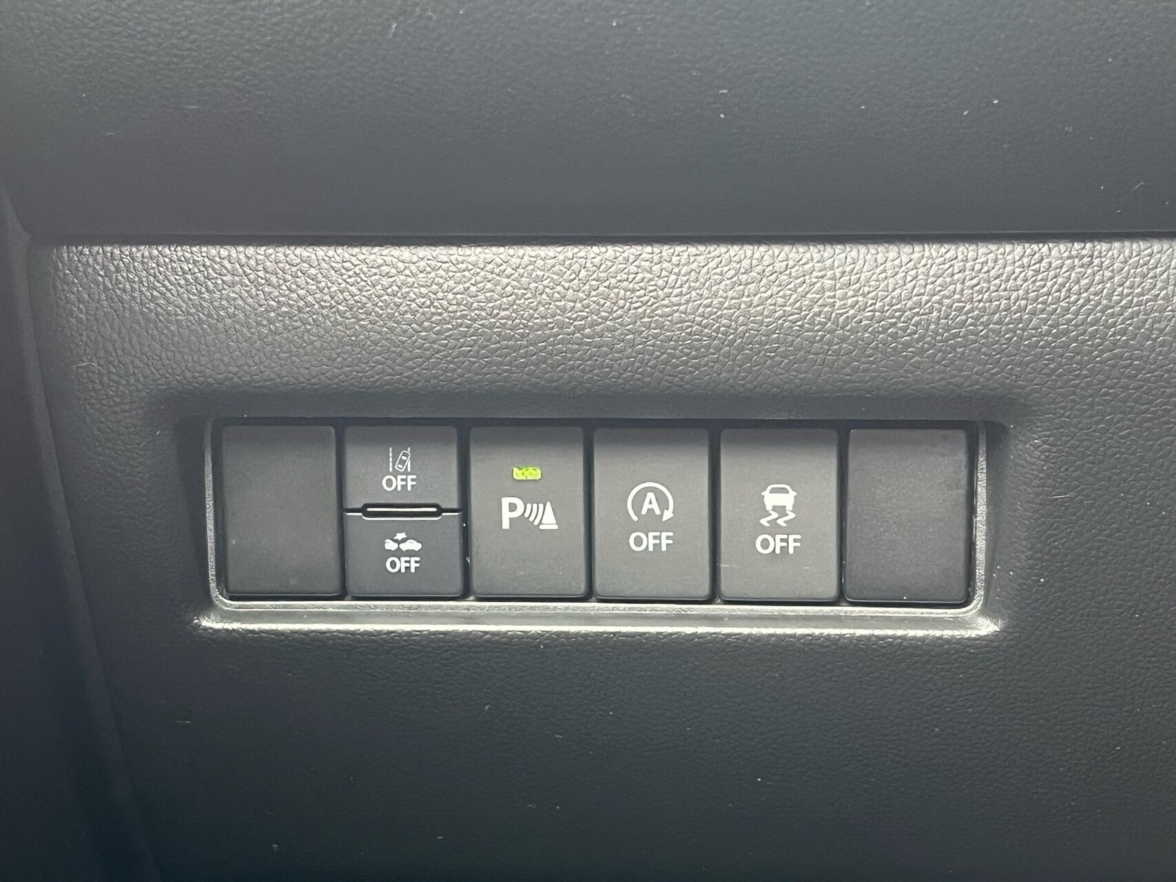 Blå Suzuki Swift fra 2021