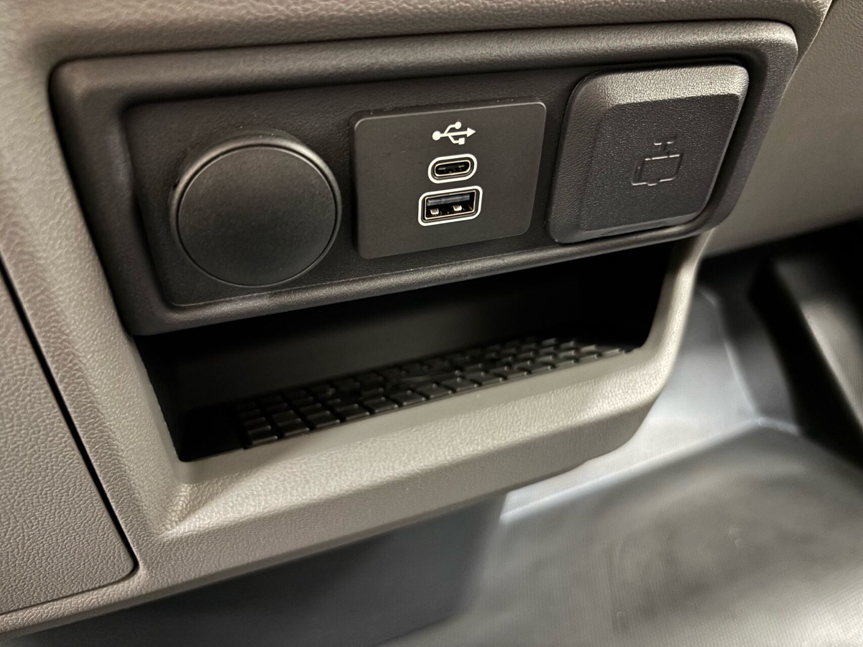 Grå VW e-Transporter fra 2026