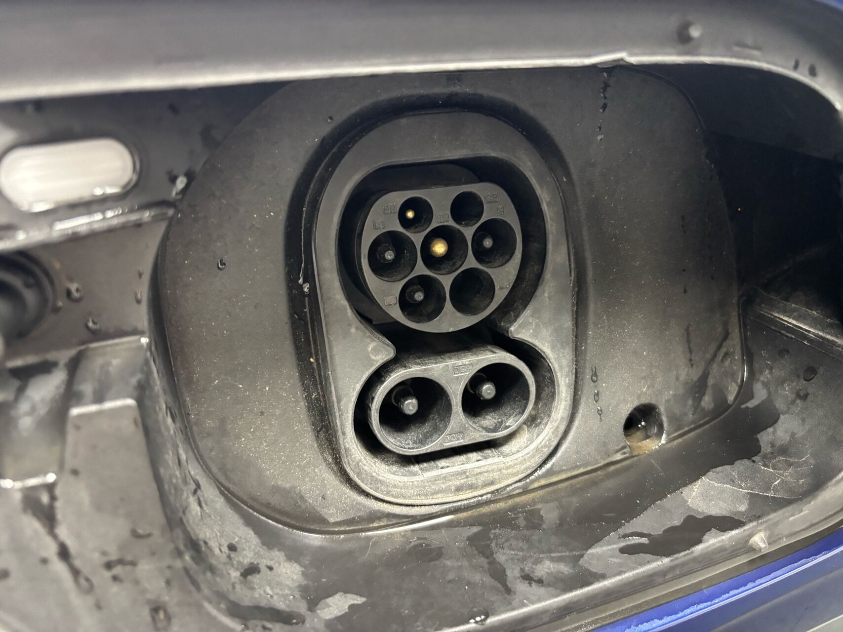 Blå VW ID.4 fra 2021