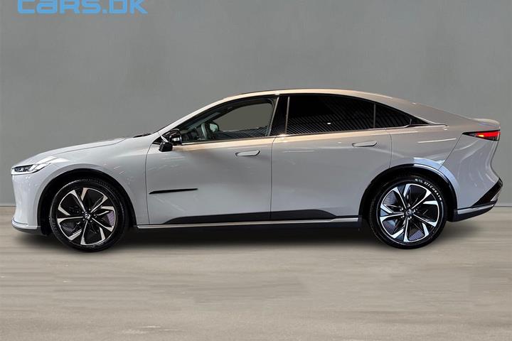 Hvid Mazda 6e fra 2026