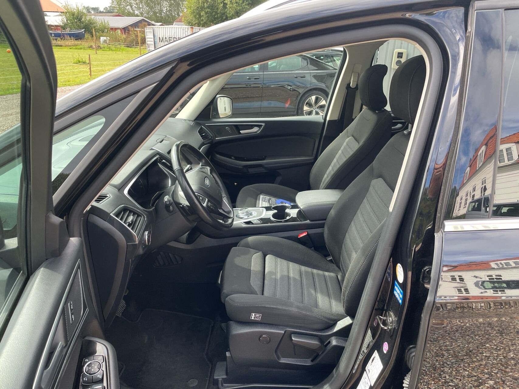 Sort Ford Galaxy fra 2022