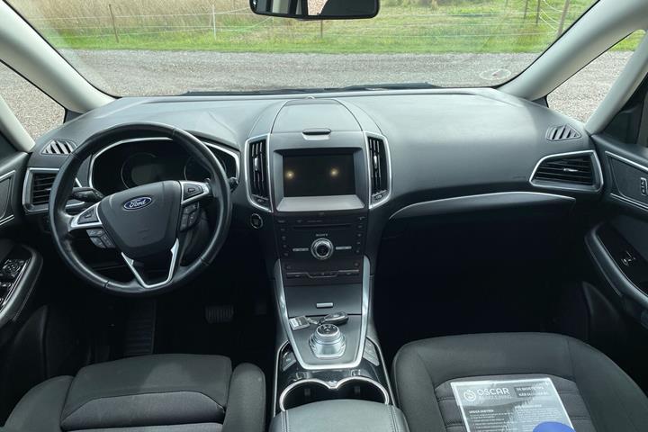 Sort Ford Galaxy fra 2022