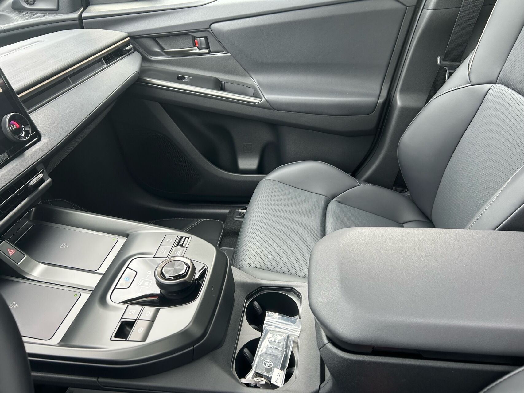 Hvid Toyota bZ4X Touring fra 2026