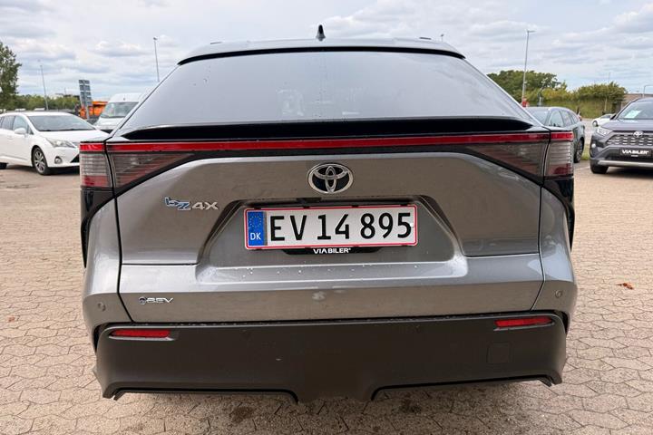 undefined Toyota BZ4X fra 2026