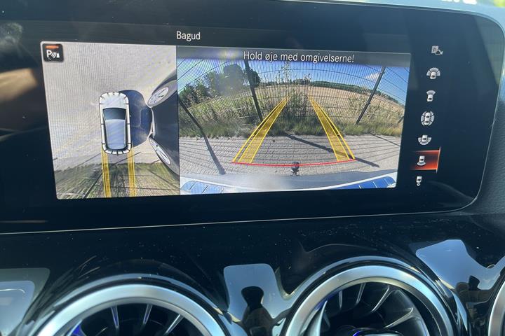 Hvid Mercedes EQA 250 fra 2022