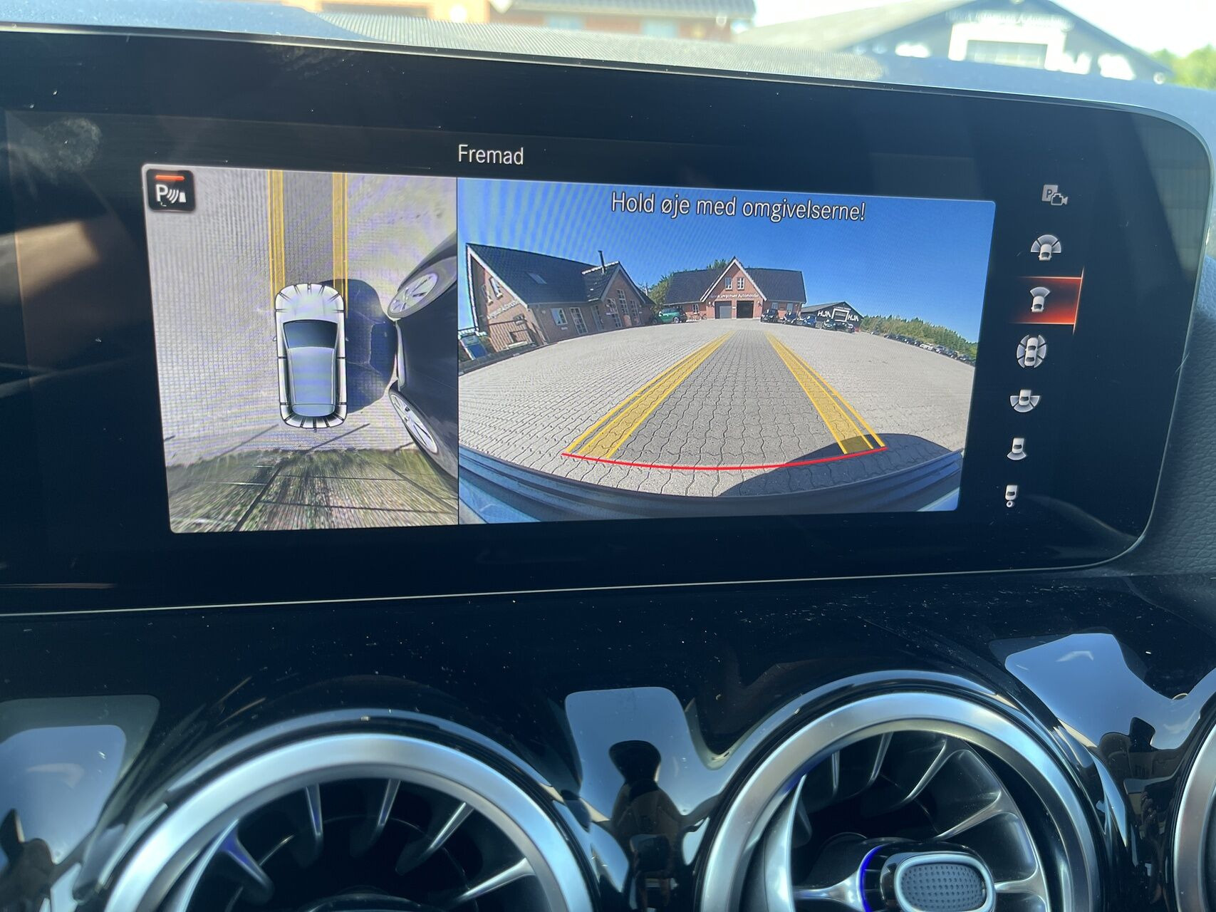 Hvid Mercedes EQA 250 fra 2022