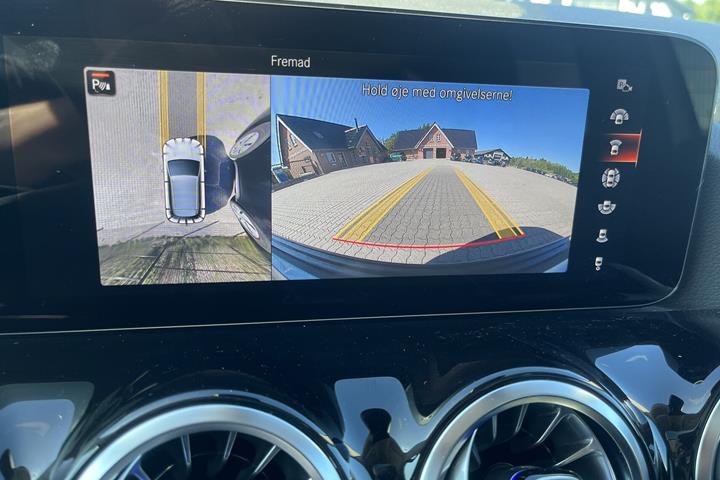 Hvid Mercedes EQA 250 fra 2022
