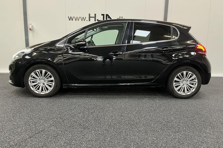 undefined Peugeot 208 fra 2019