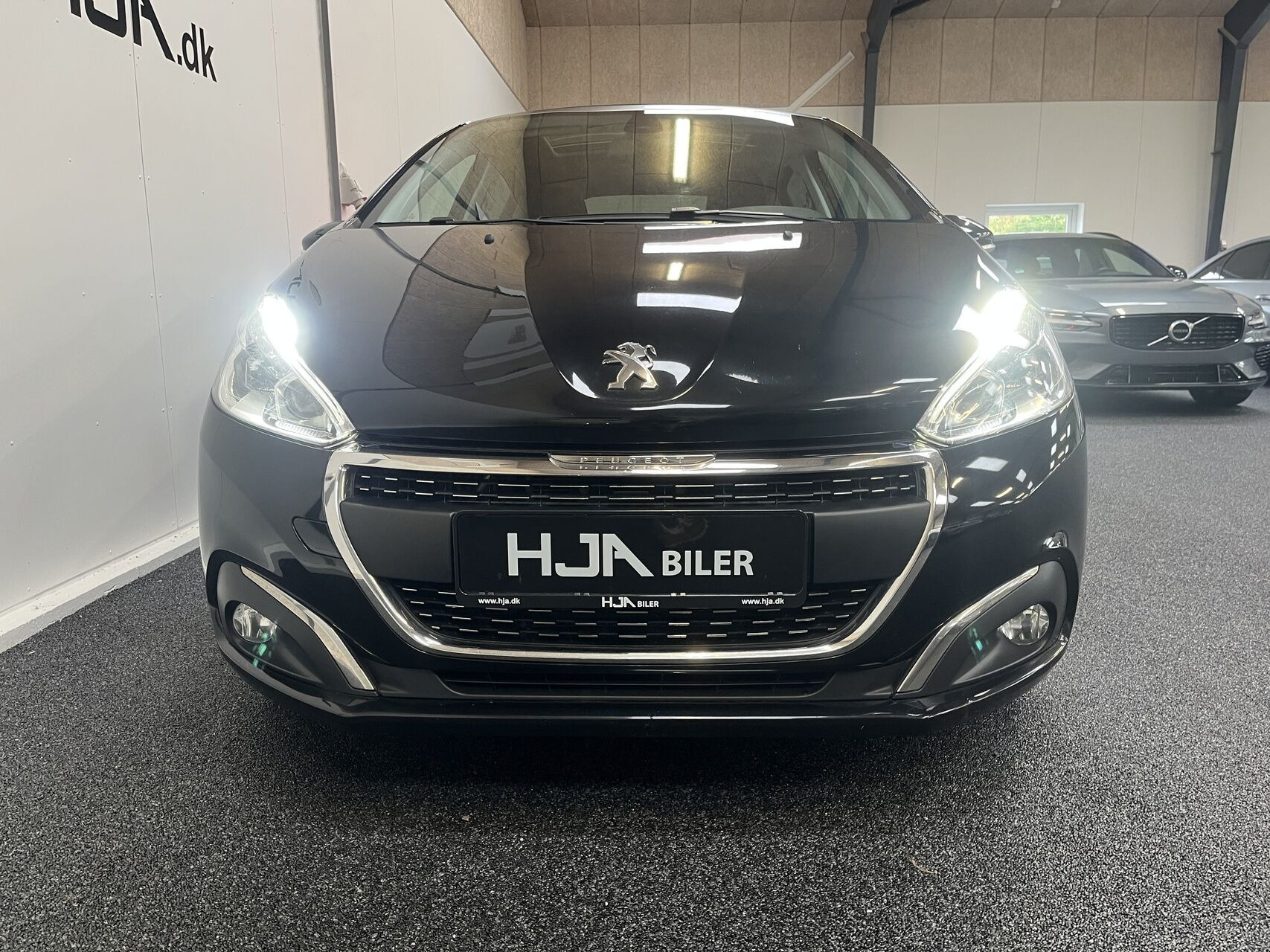 undefined Peugeot 208 fra 2019