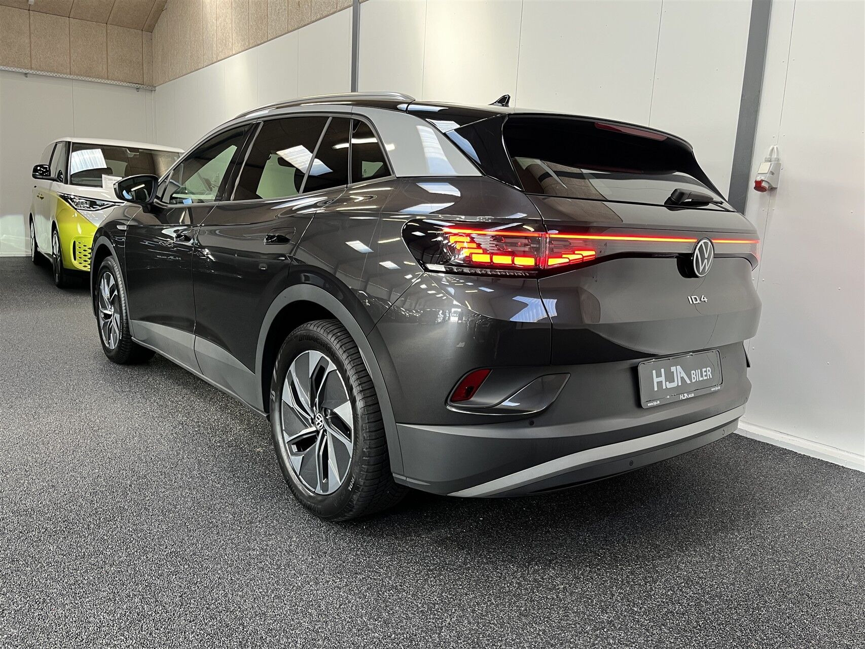 Grå VW ID.4 fra 2022