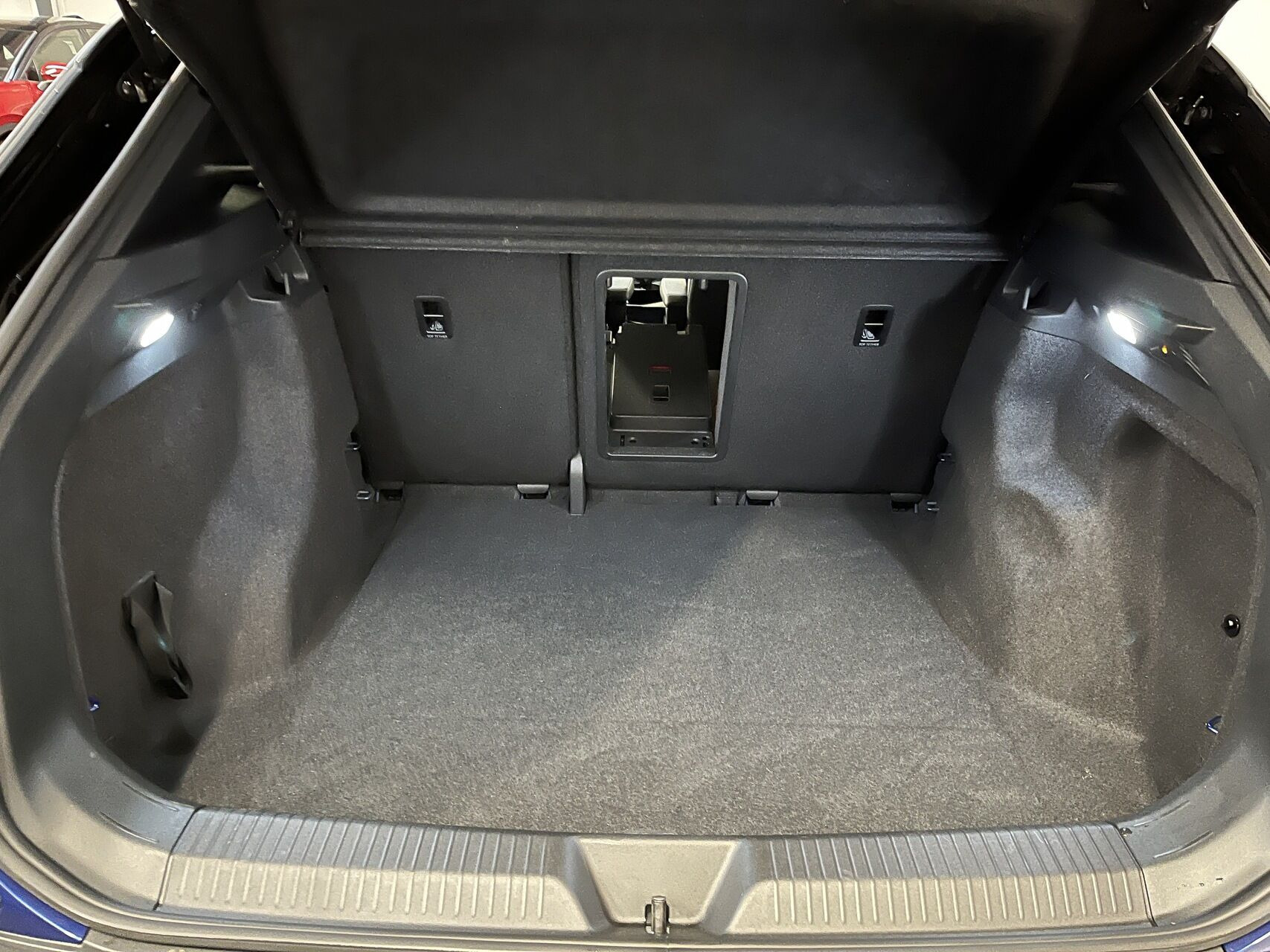Blå VW ID.4 fra 2021