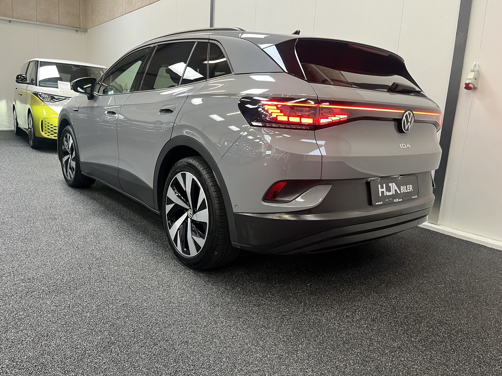 Grå VW ID.4 fra 2023