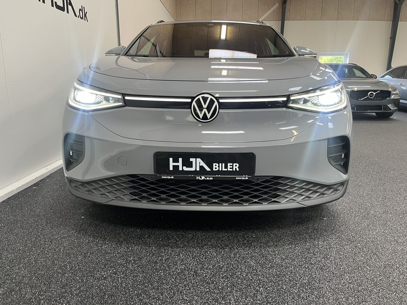 Grå VW ID.4 fra 2023