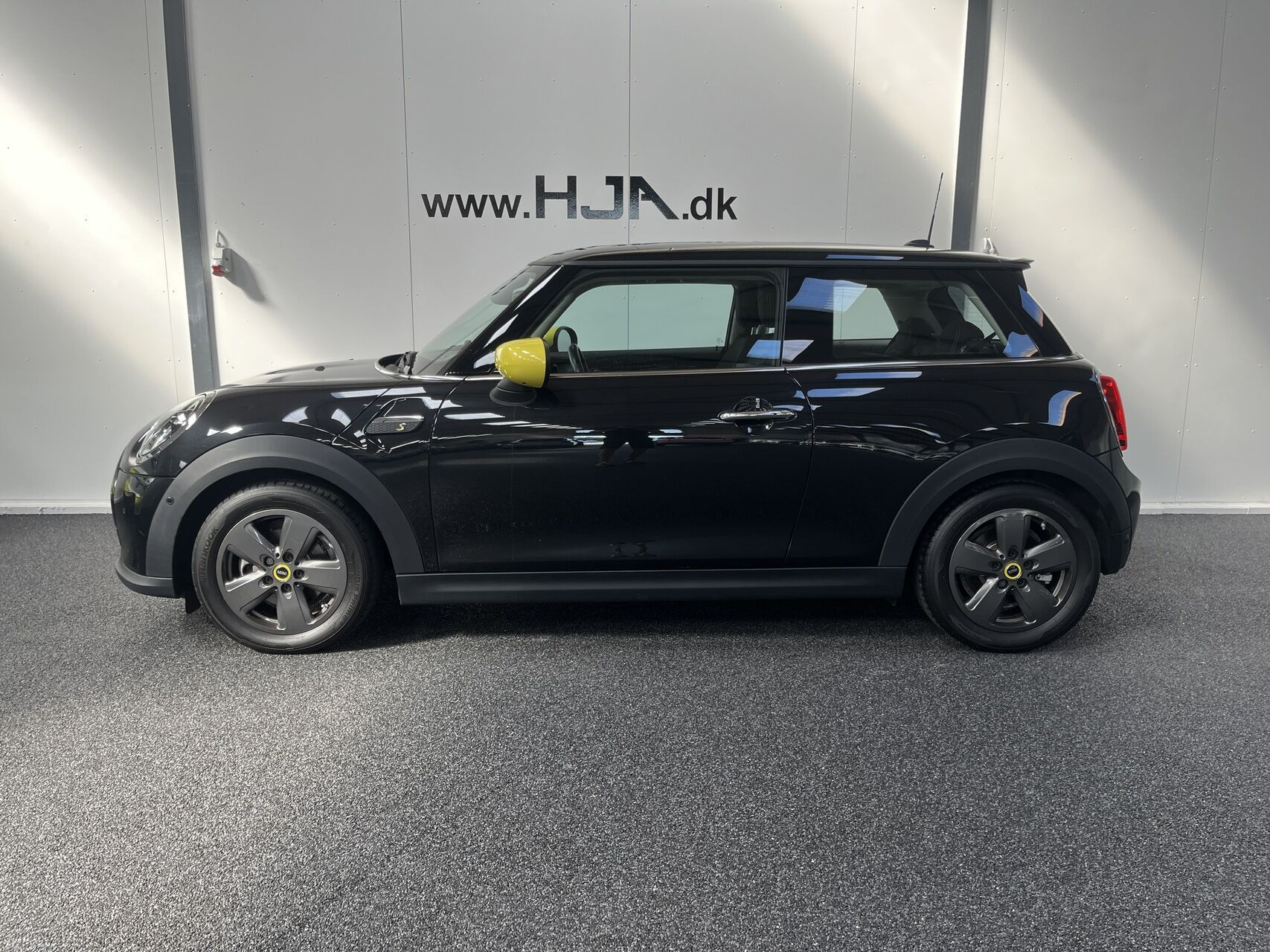 Sort Mini Cooper fra 2023