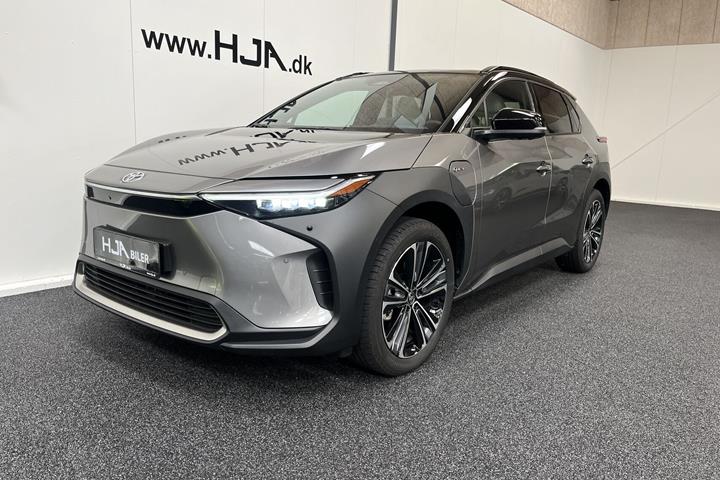 Grå Toyota BZ4X fra 2025