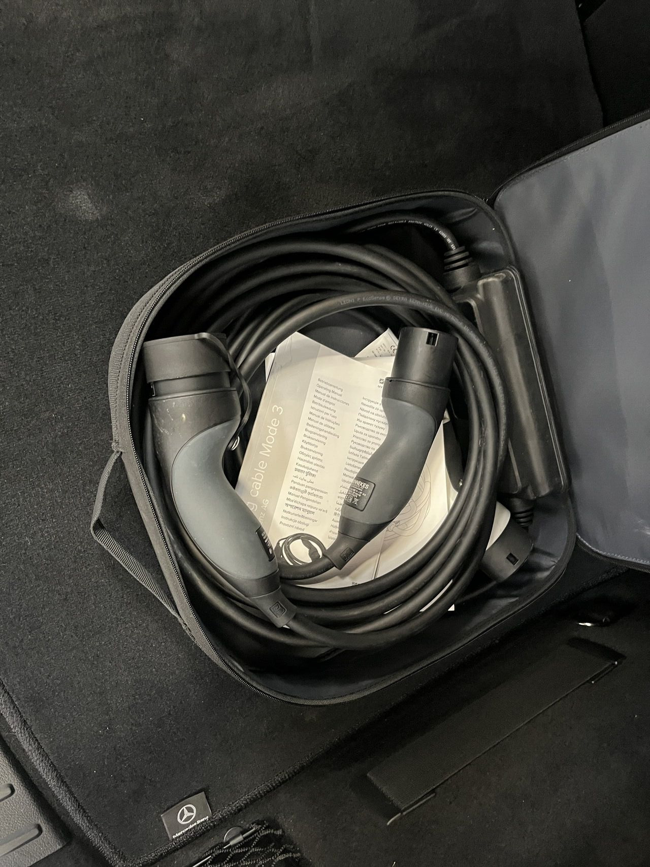 Hvid Mercedes EQA 250 fra 2023