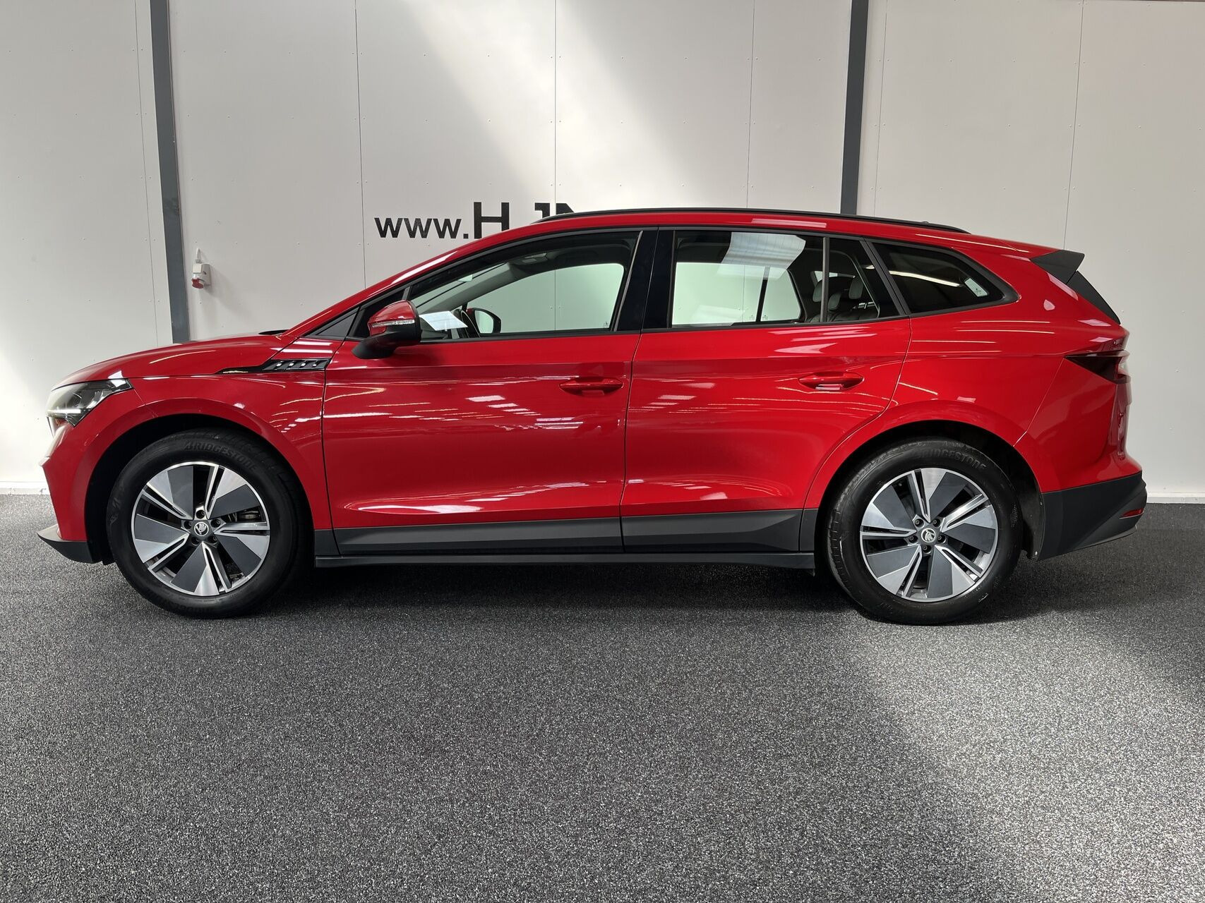 Rød Skoda Enyaq fra 2022