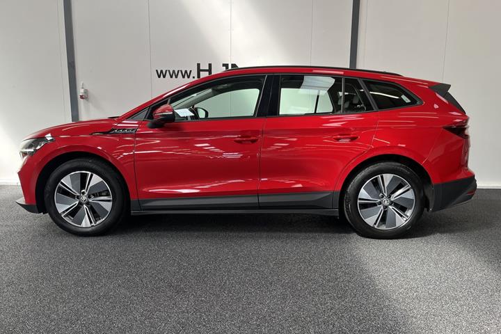 Rød Skoda Enyaq fra 2022