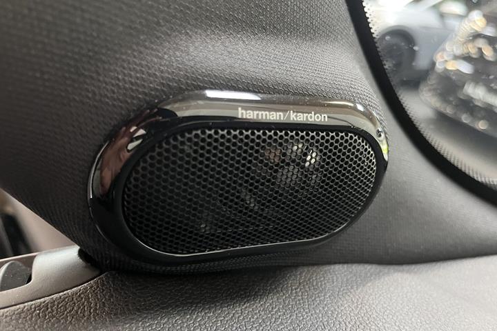 Hvid Mini Cooper fra 2022
