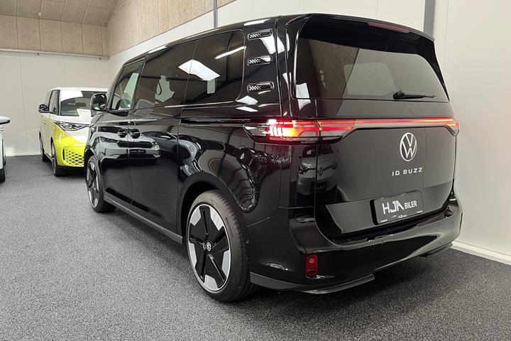 Sort VW ID.Buzz fra 2023