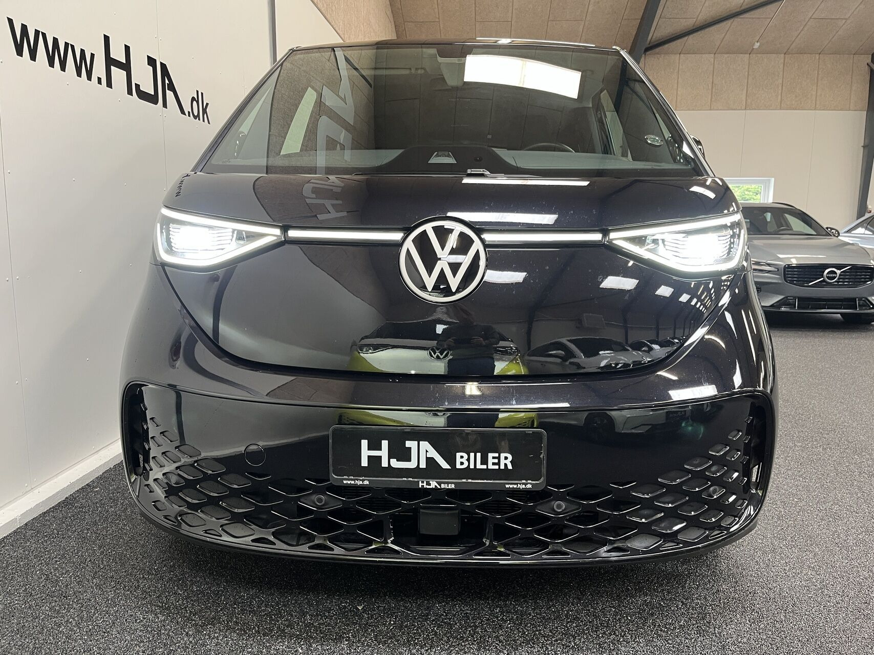 Sort VW ID.Buzz fra 2023