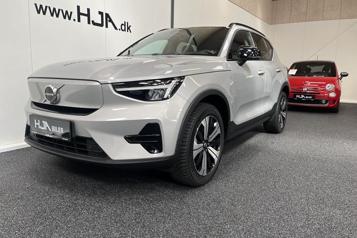 Sølv Volvo XC40 fra 2023