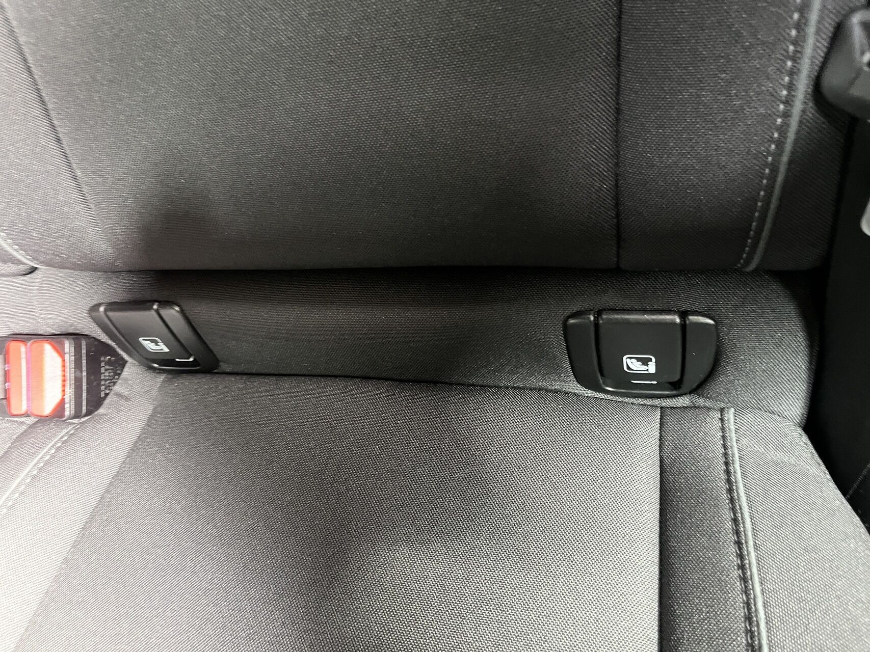 Sølv Volvo XC40 fra 2023