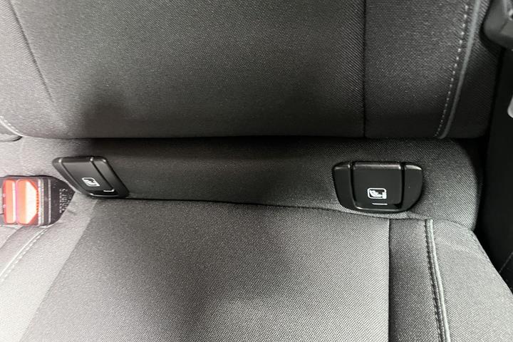Sølv Volvo XC40 fra 2023