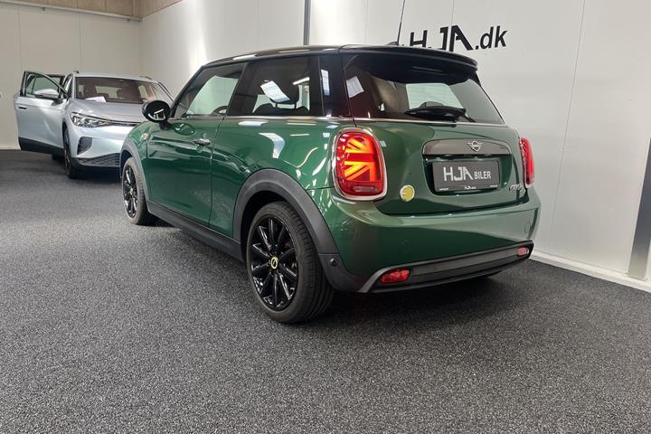 Sort Mini Cooper fra 2020