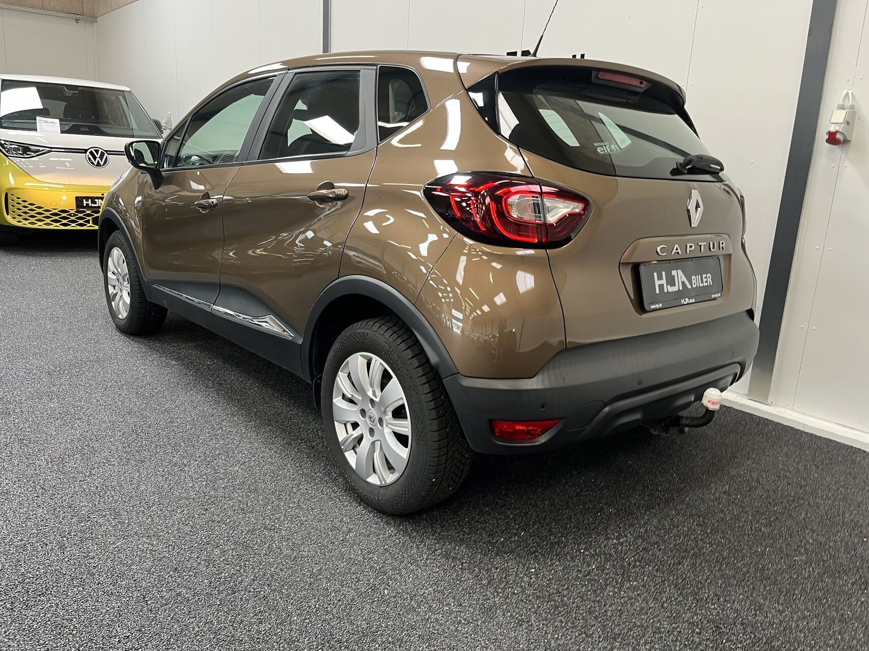 Bronze Renault Captur fra 2018