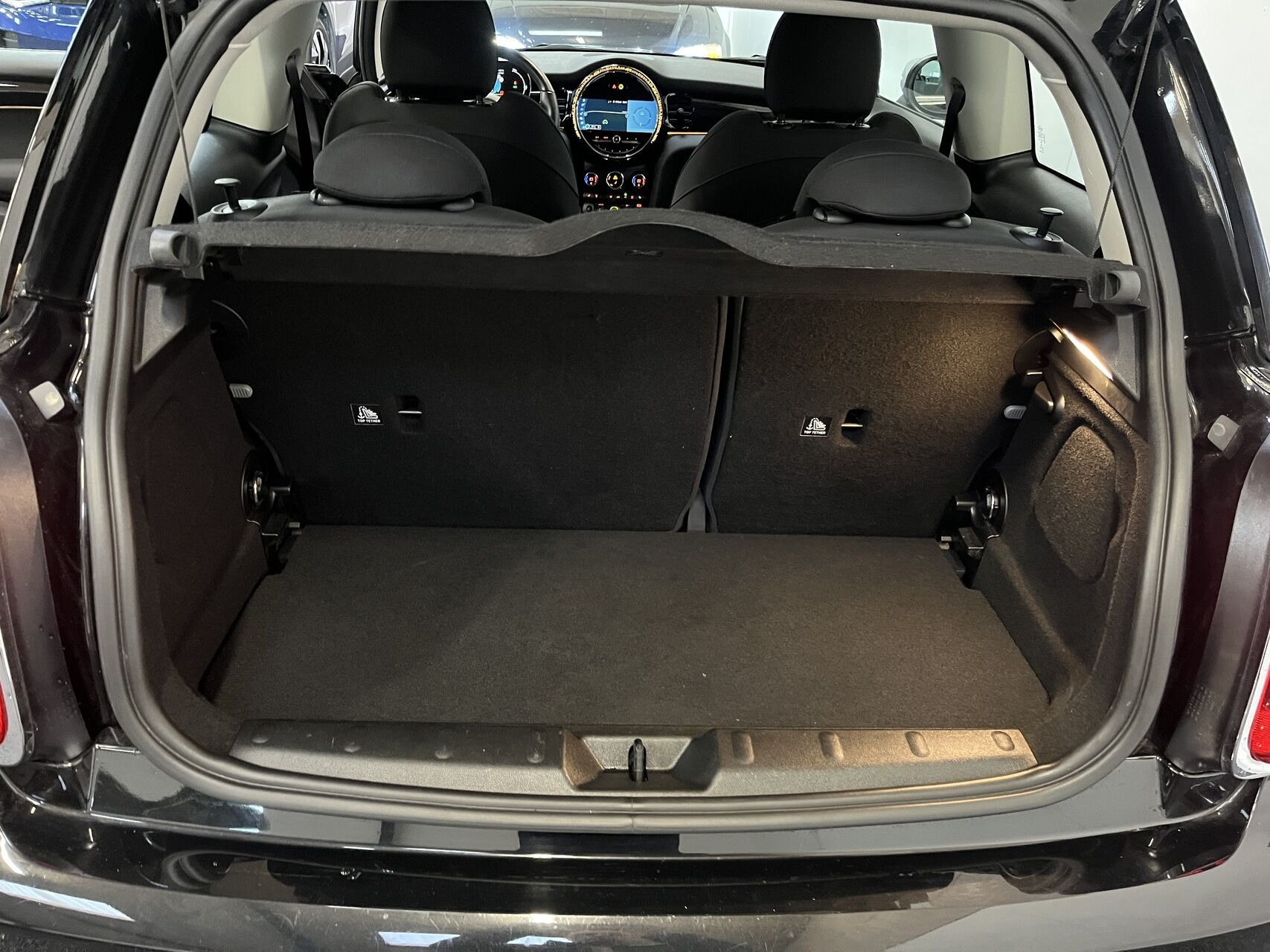 Hvid Mini Cooper fra 2022