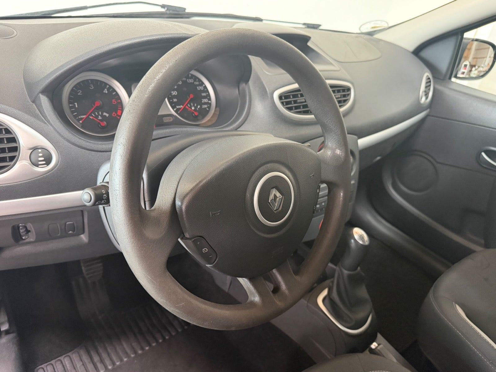 Sort Renault Clio III fra 2011