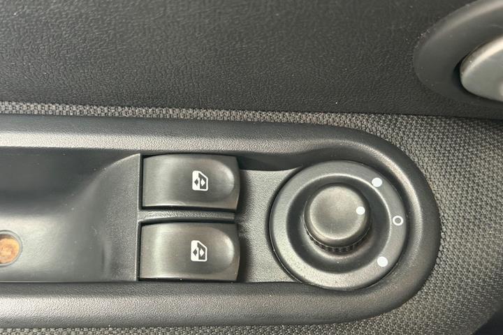 Sort Renault Clio III fra 2011