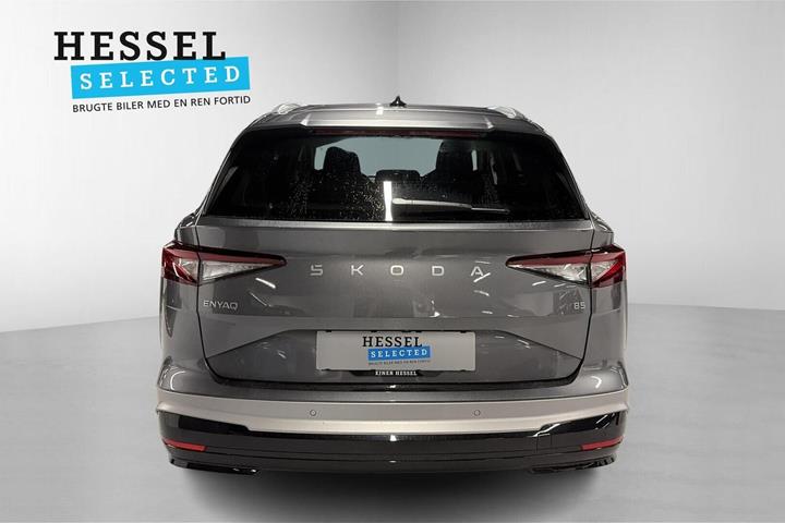 Grå Skoda Enyaq fra 2026