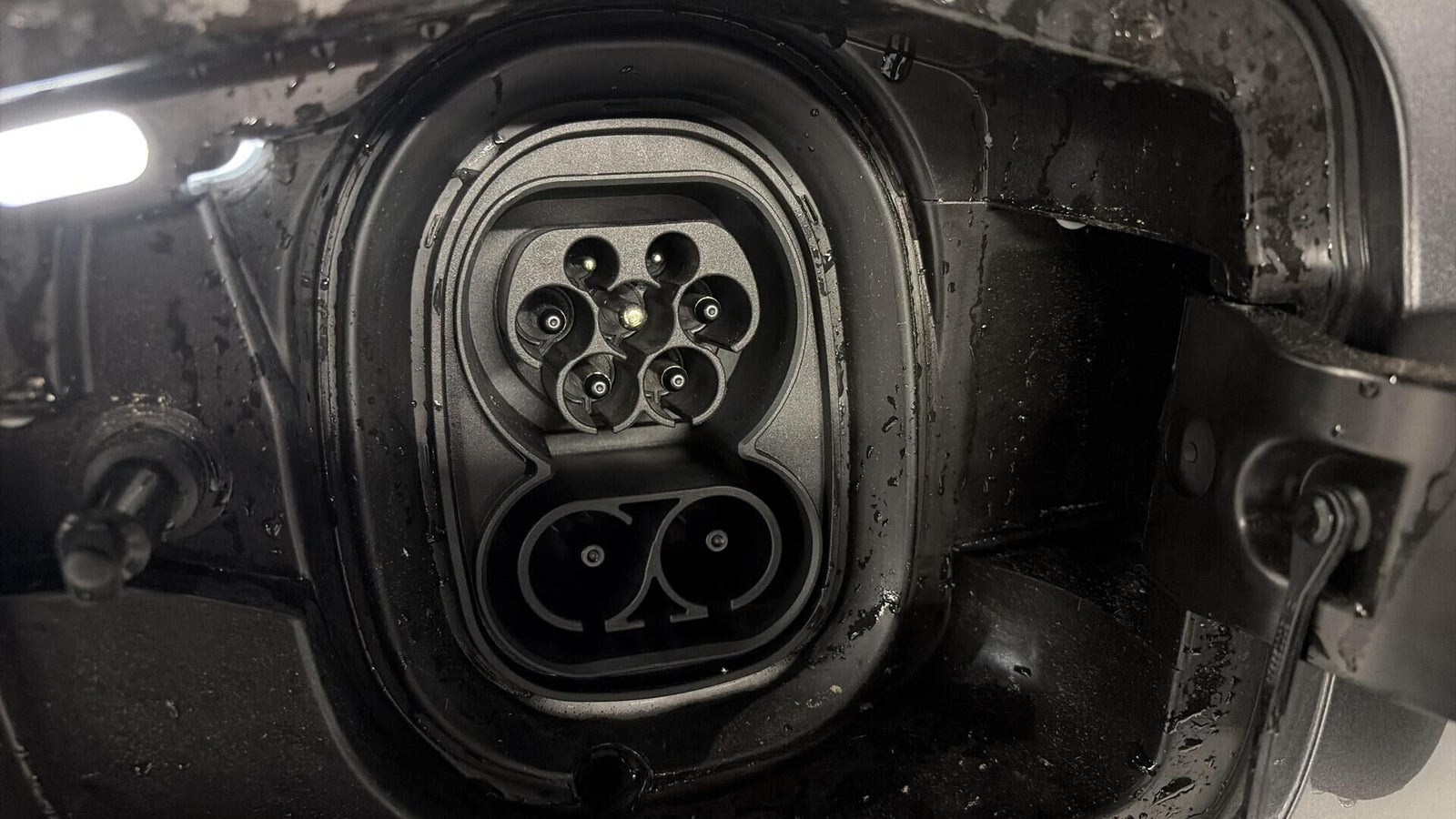 Grå Skoda Enyaq fra 2026