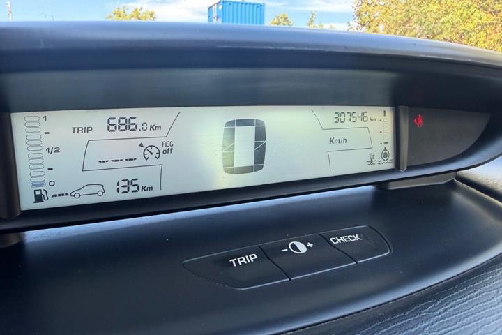Grøn Citroën C4 fra 2008