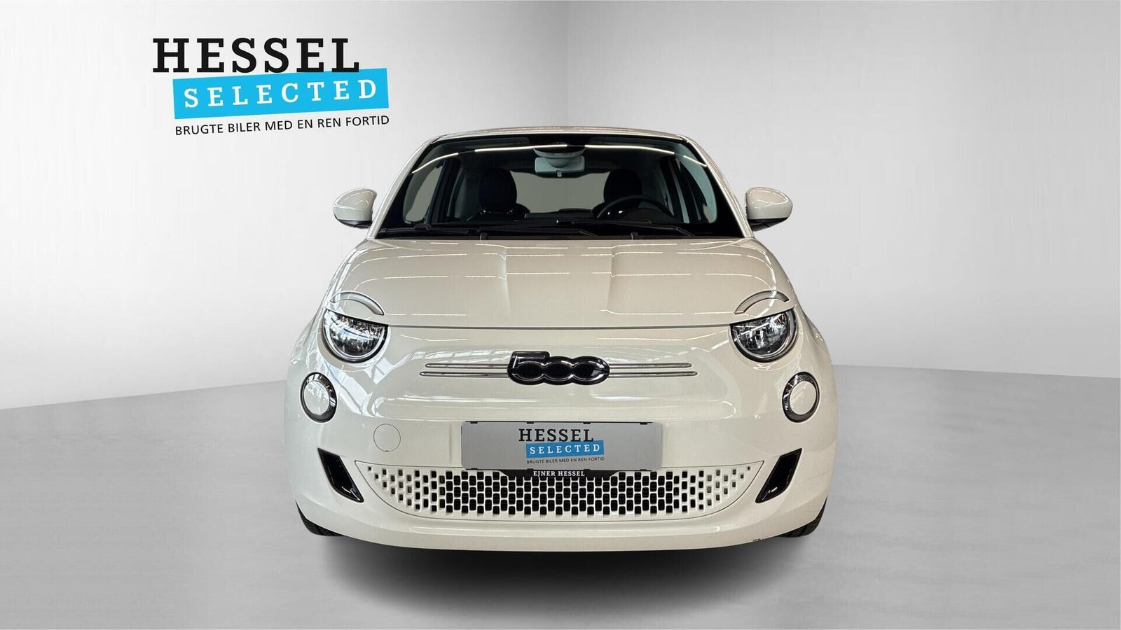 Hvid Fiat 500e fra 2023