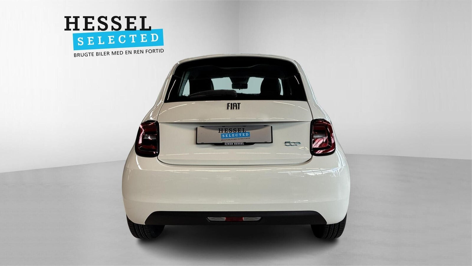 Hvid Fiat 500e fra 2023