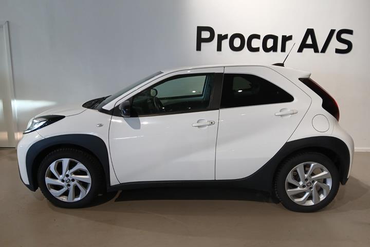 Hvid Toyota Aygo X fra 2022
