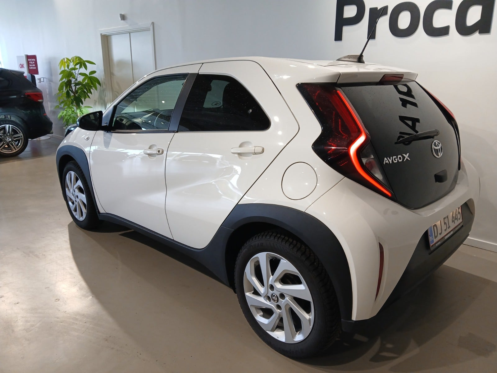Hvid Toyota Aygo X fra 2022