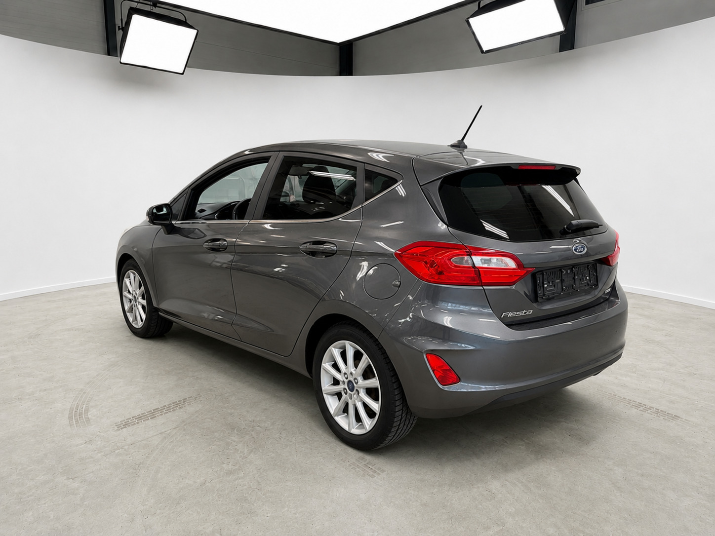 Grå Ford Fiesta fra 2018