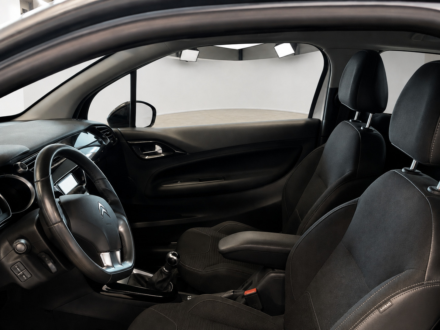 Grå Citroën DS3 fra 2013