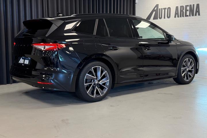 Sort Skoda Enyaq fra 2021